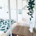 Eifel-house - Monteurswohnung شقة